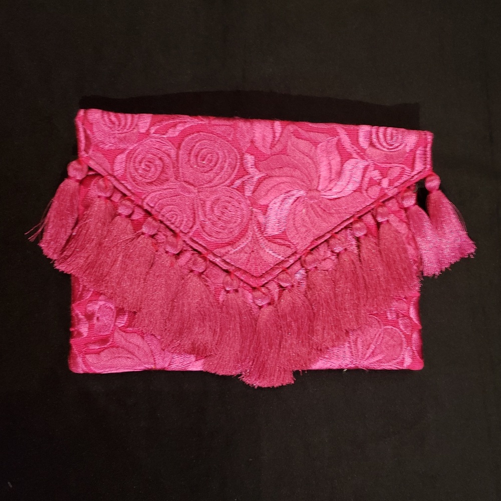 Embriodered tassel clutch-Sold